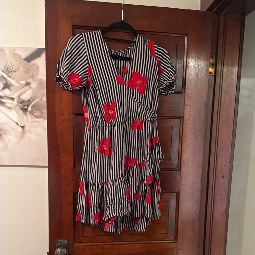 Madewell Black and White Puff Sleeve Mini Dress